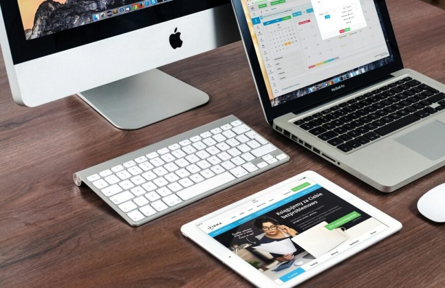 Infografía minimalista sobre las 7 claves para elegir agencias de marketing en Costa Rica e impulsar el marketing digital costa rica